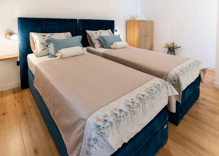 New! Oldie But Goldie * Split