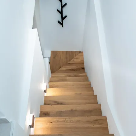 Apartament New! Oldie But Goldie